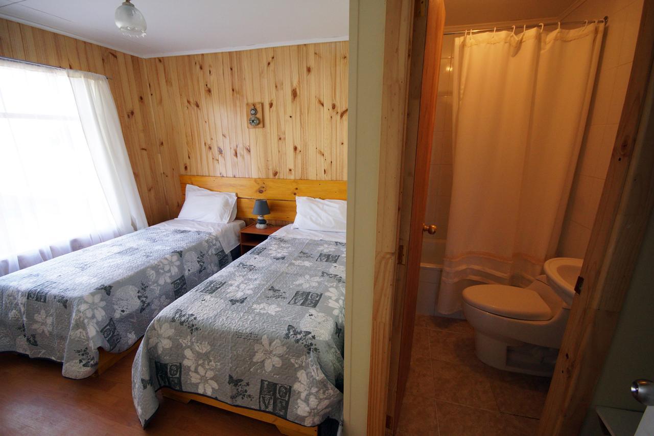Hostal Los Pioneros Puerto Natales Esterno foto