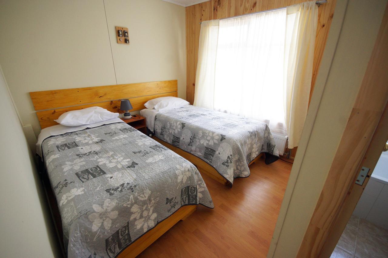 Hostal Los Pioneros Puerto Natales Esterno foto