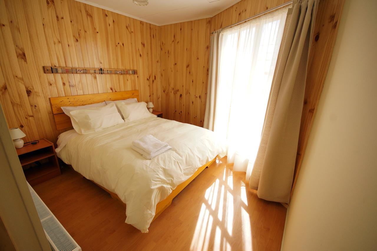 Hostal Los Pioneros Puerto Natales Esterno foto