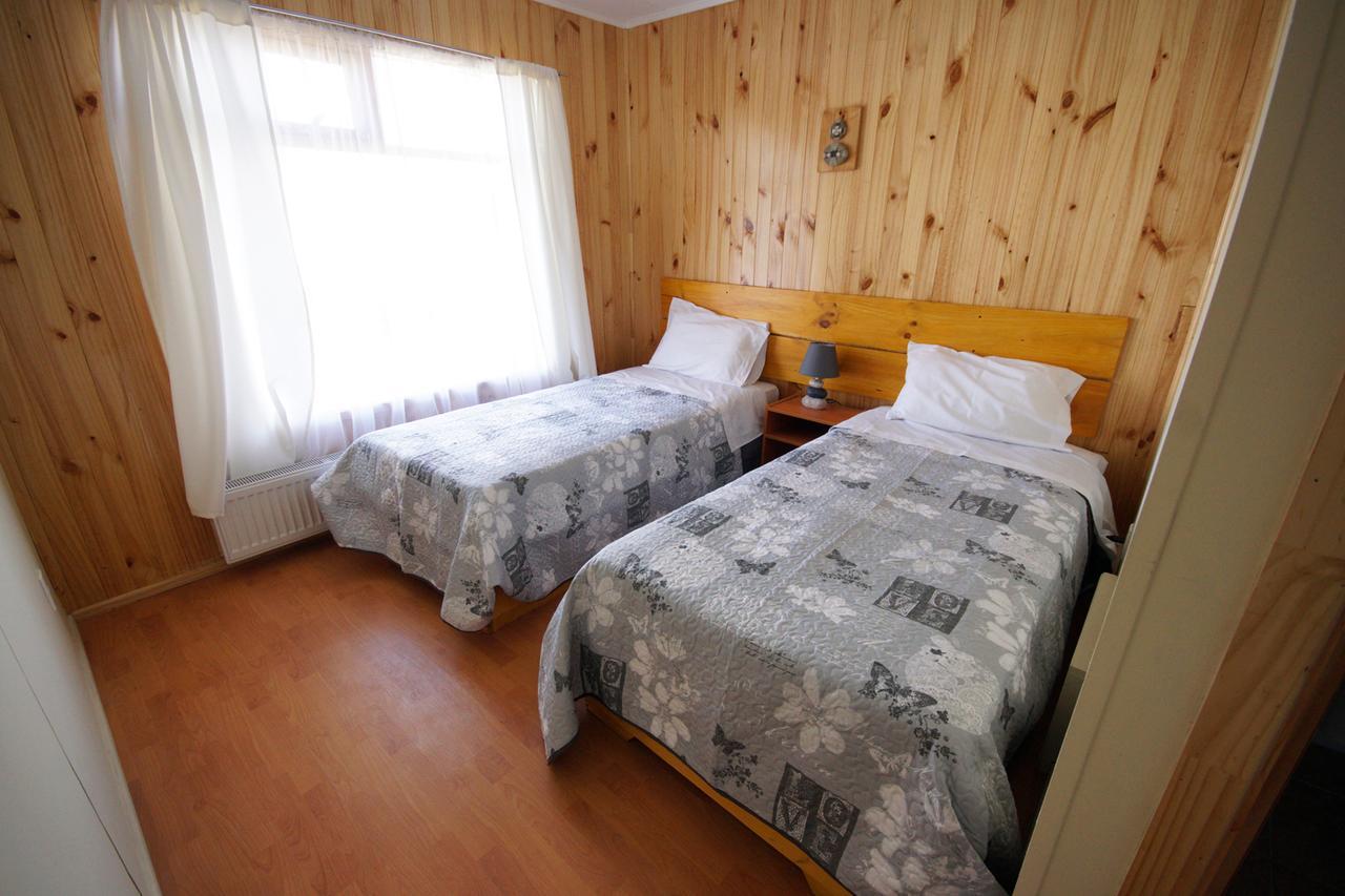 Hostal Los Pioneros Puerto Natales Esterno foto