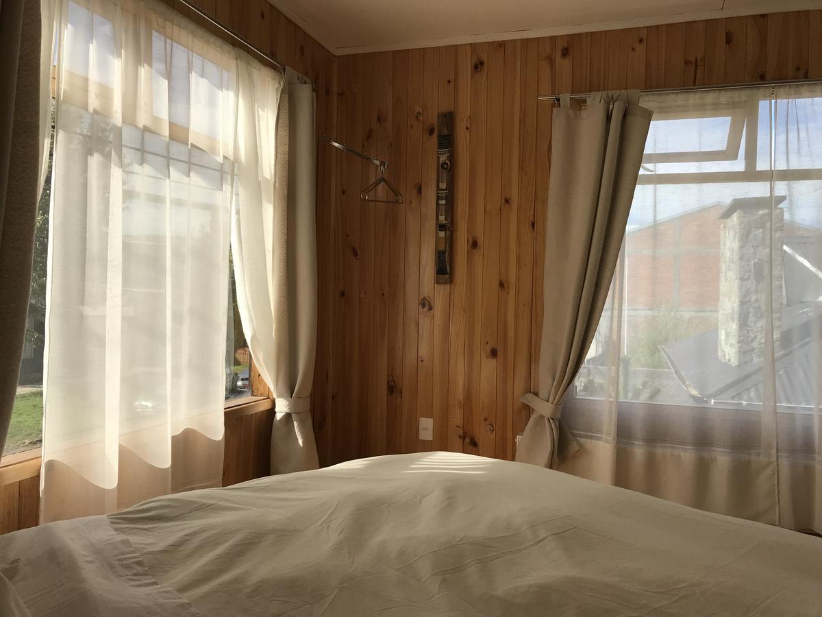Hostal Los Pioneros Puerto Natales Esterno foto